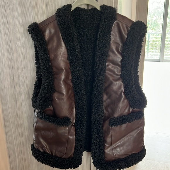 NWT $198 REVOLVE We Wore What reversible vest L - Picture 1 of 9
